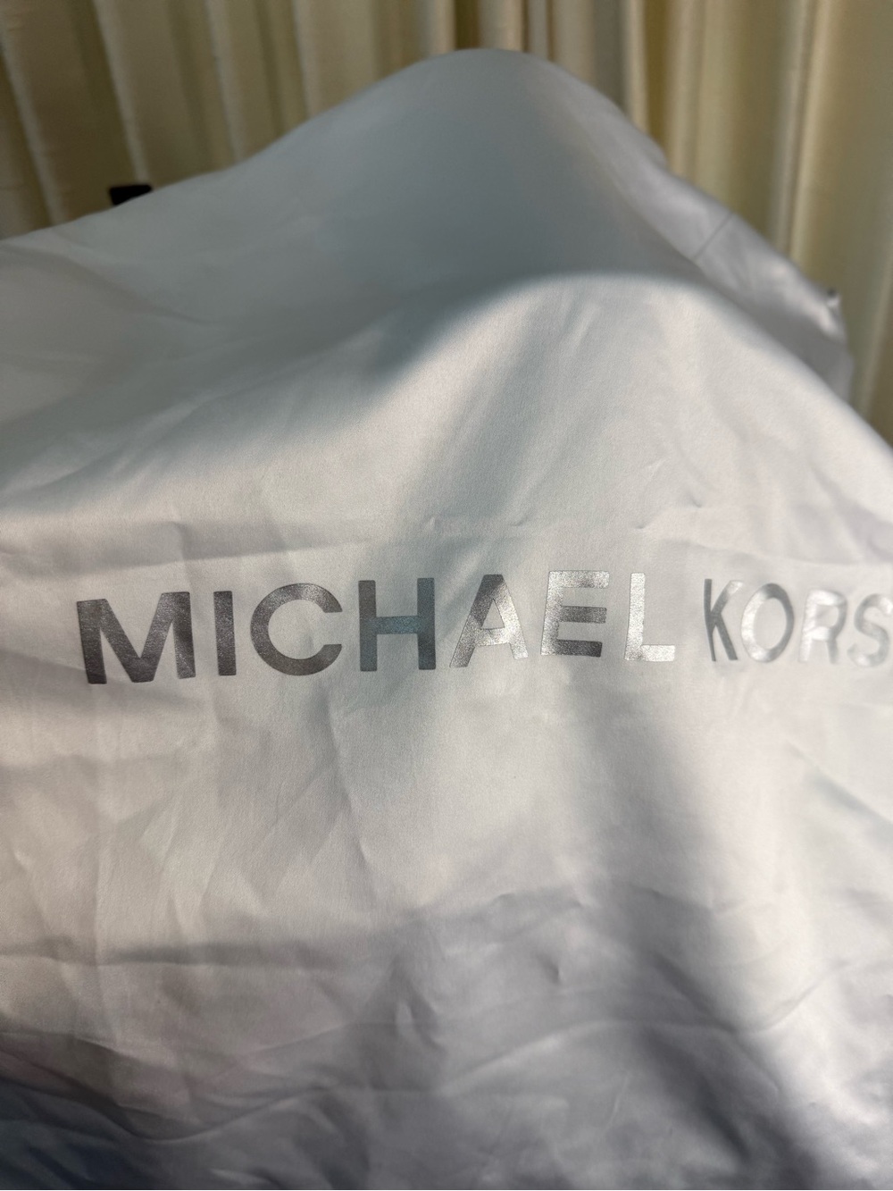 MICHAEL Michael Kors Raven Large Pebbled Leather Hobo Tote Black Gold w/Dust Bag - Picture 4 of 11